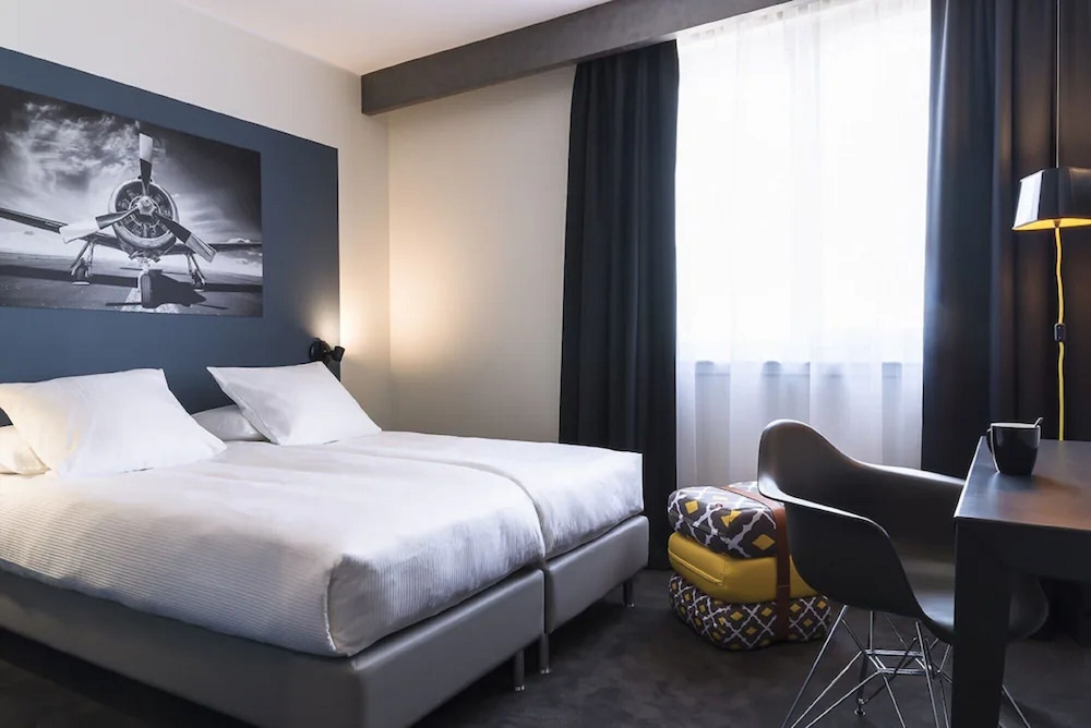 Deluxe Double or Twin Room photo 1