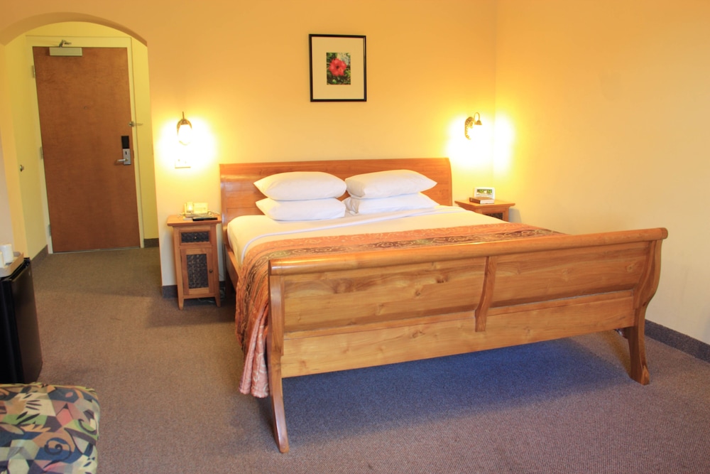 Standard King ( Manaia ) Room