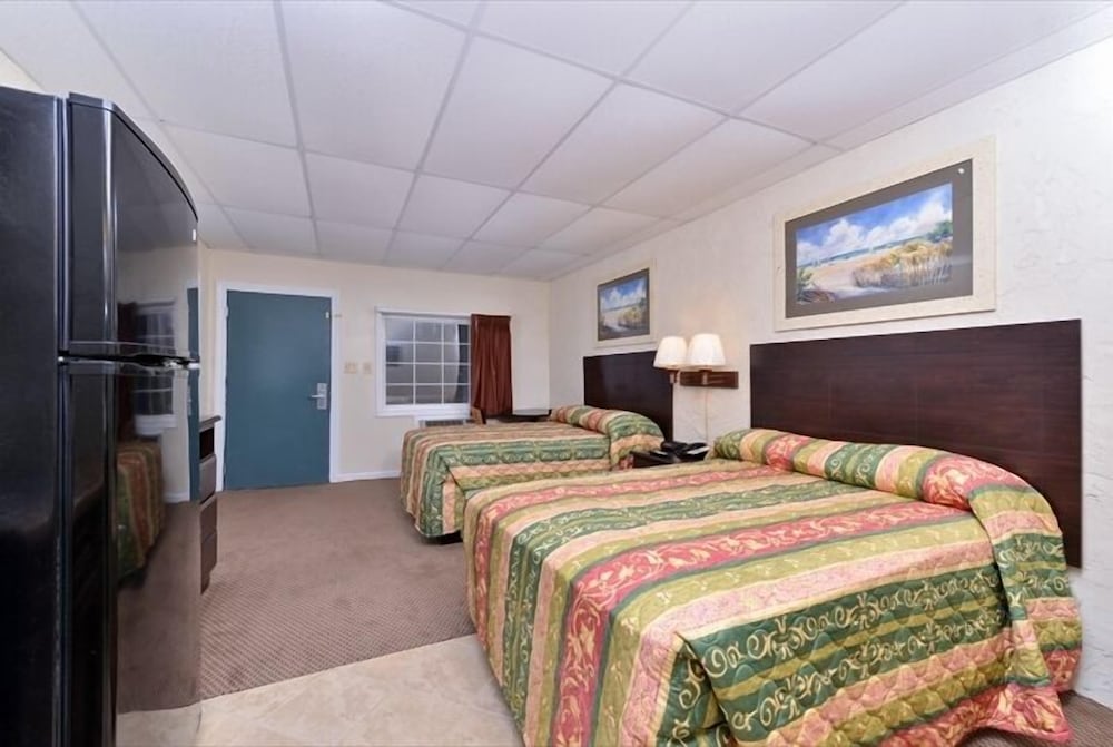 Standard Room, 2 Double Beds, Smoking photo 1