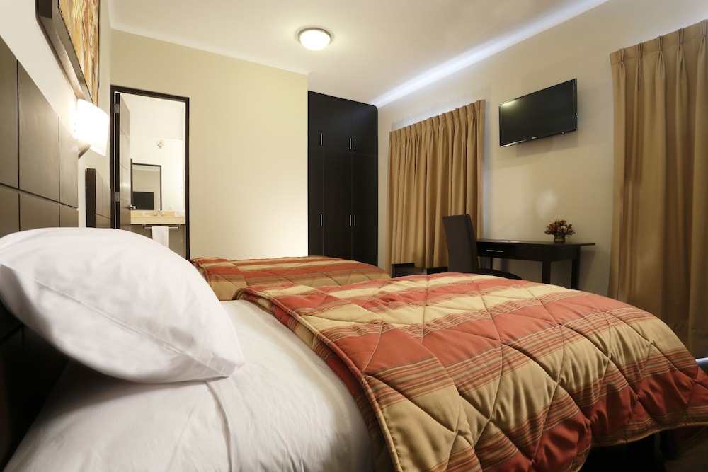 Double or Twin Room photo 3