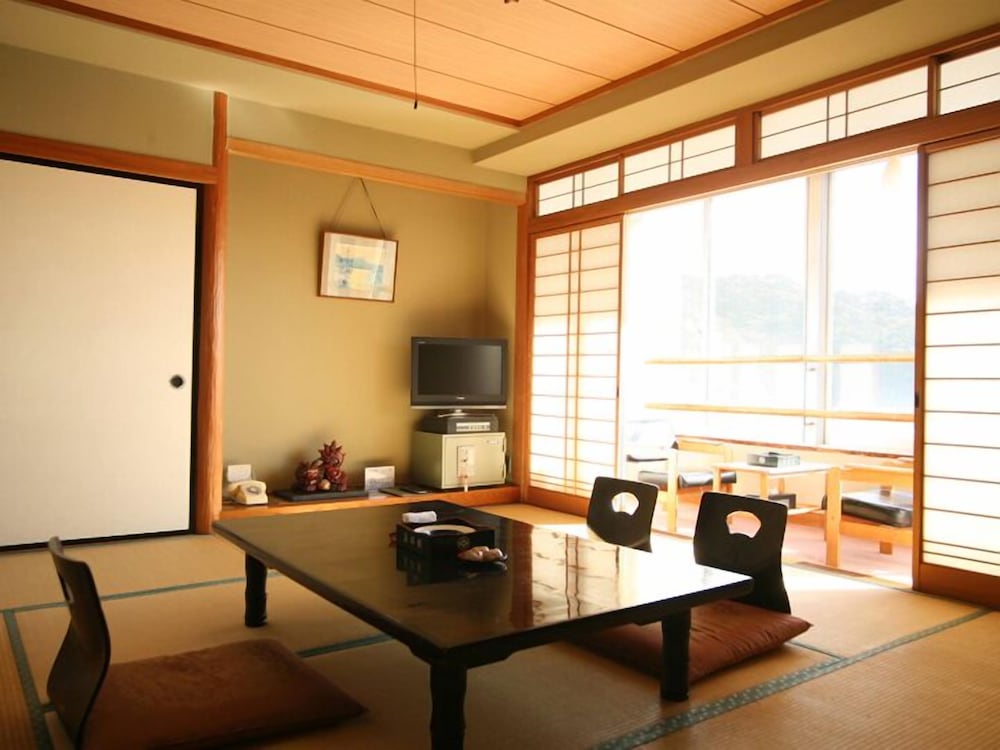 Japanese Style Room for 8 Guests, Run of House