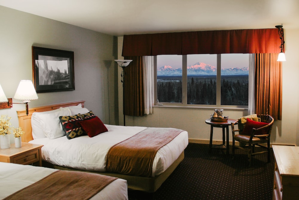 Premier Room, 2 Queen Beds, Mountain View photo 2