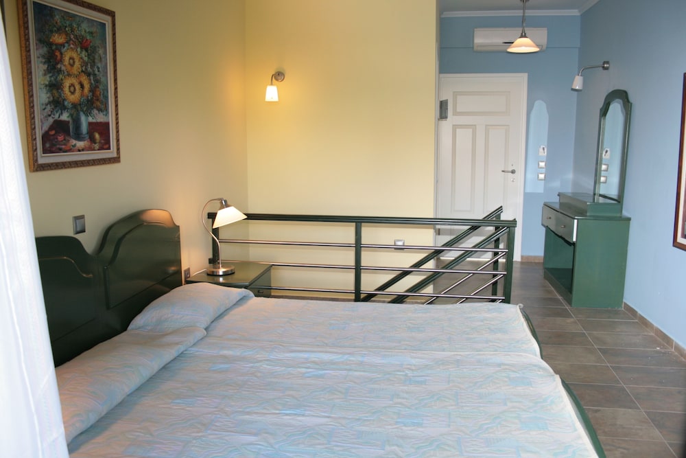 Apartment (Split Level) photo 1