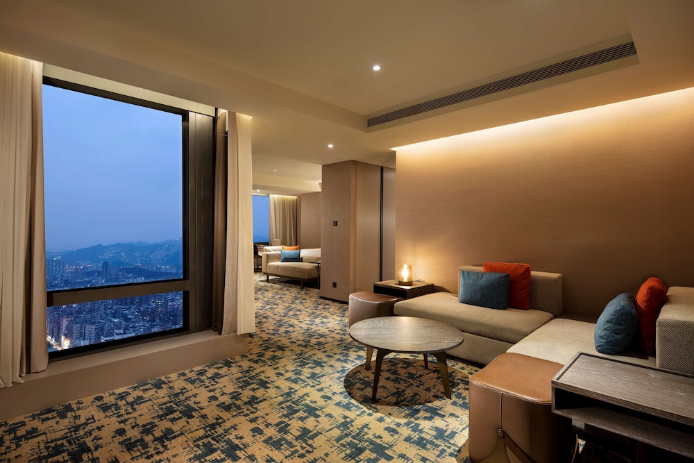 Premier Suite, 1 King Bed