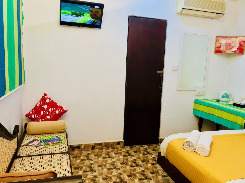 Family Room, 2 Bedrooms photo 3