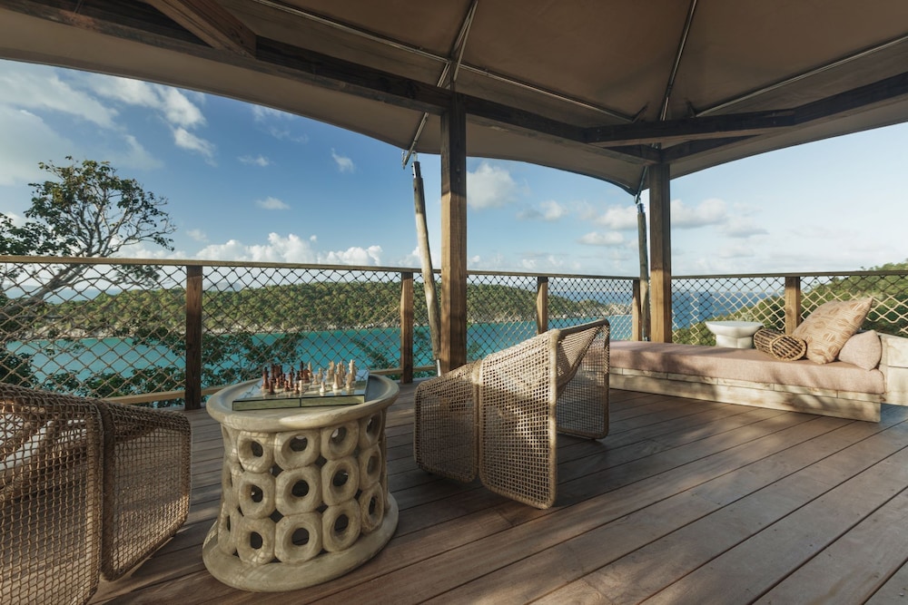 Treetops Glamping Tent