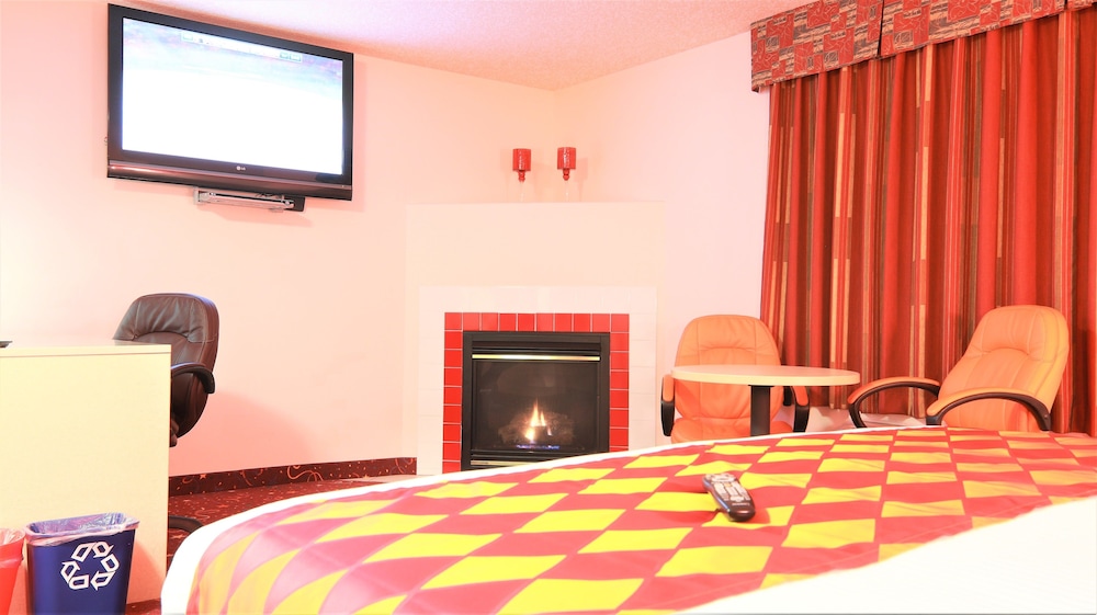 Premium Comfort Room, 1 King Bed photo 2