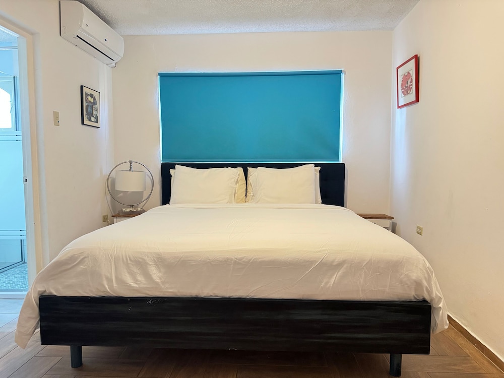 Exclusive Room, 1 King Bed photo 3