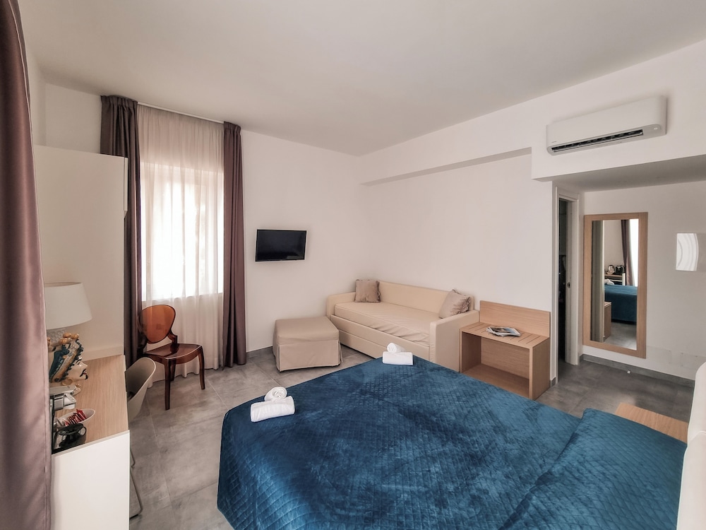 Standard Quadruple Room photo 3