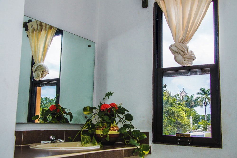 Basic Triple Room photo 1