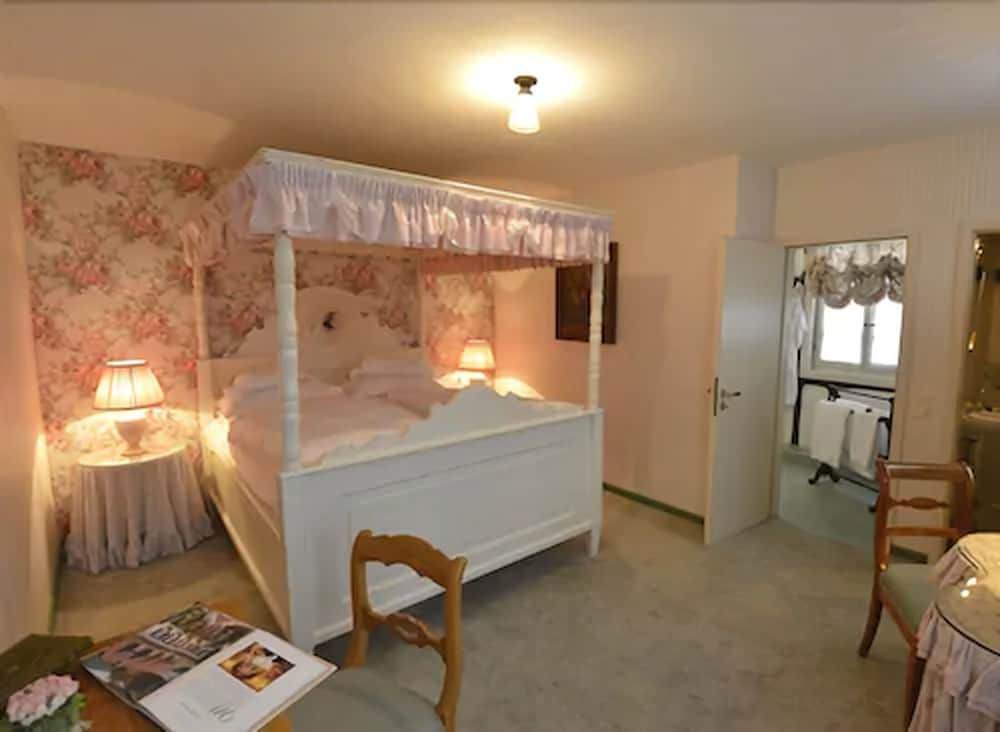 Comfort Suite photo 2
