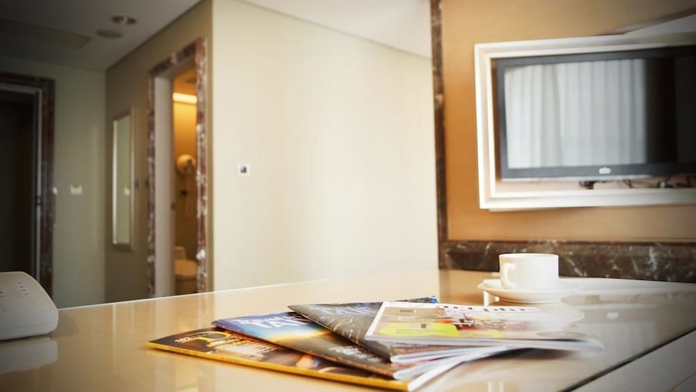 Executive Twin Room - Photo 4