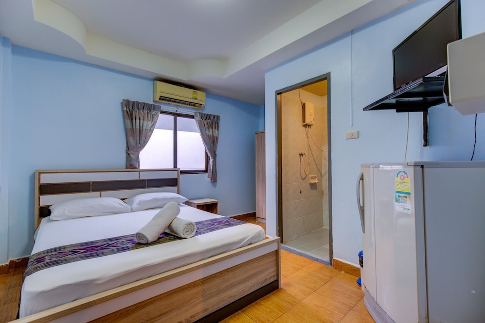 room photo