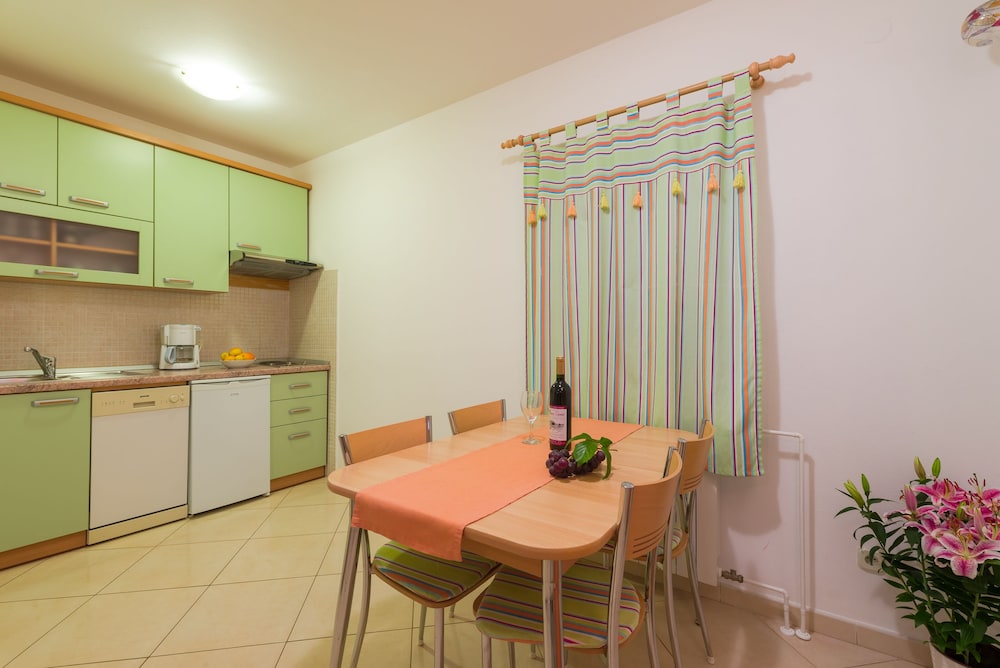Apartment, 1 Bedroom, Balcony (br.1) photo 2