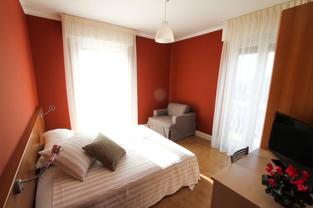 Superior Double Room, Lake View photo 2