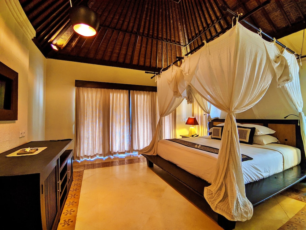 One Bedroom Pool Villa with Butler Service - Photo 12
