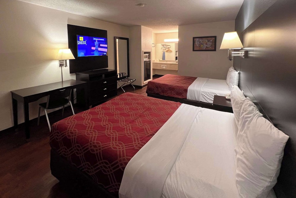 Standard Room, 2 Double Beds, Non Smoking