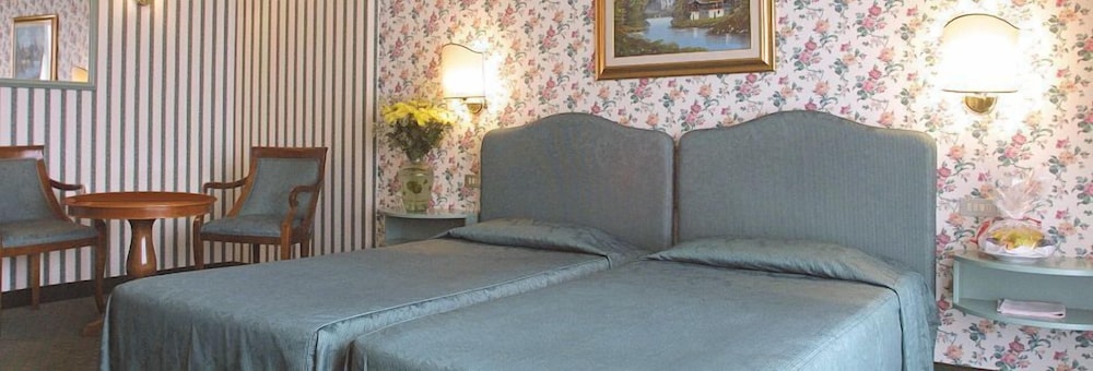 Standard Room - Photo 2