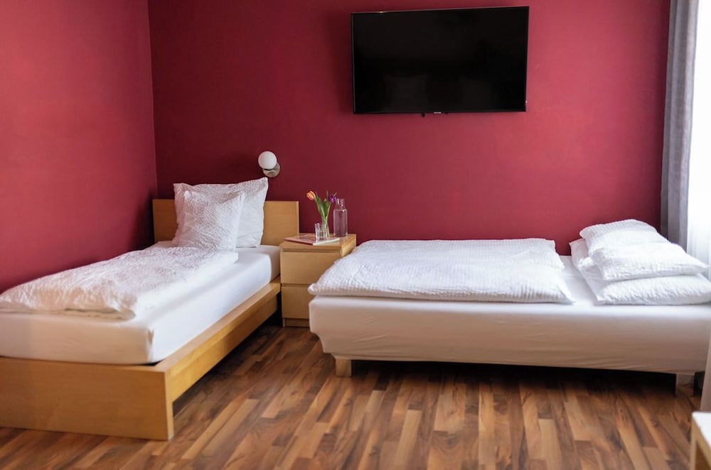 Quadruple Room - Photo 4
