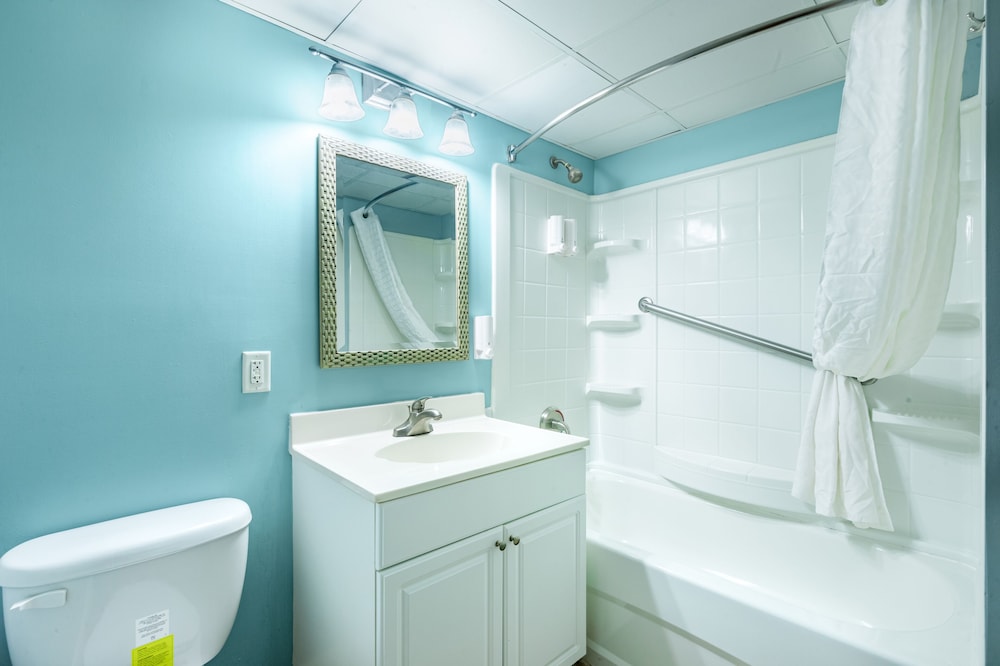 Deluxe Suite, 1 Bedroom - Photo 9