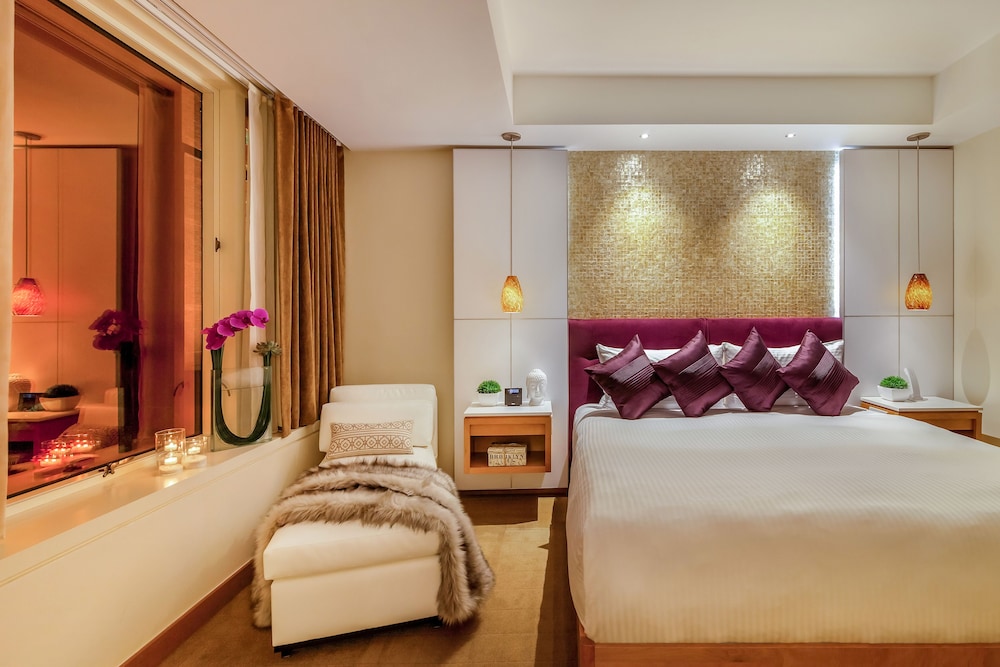 Deluxe Suite, Multiple Beds