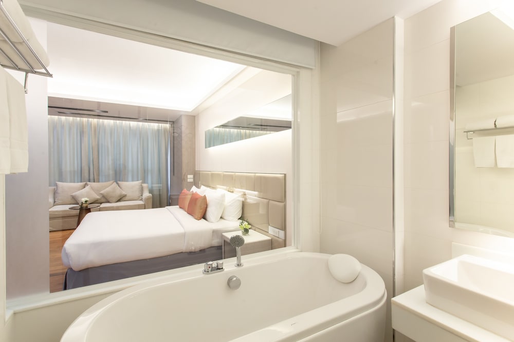 Executive Deluxe Room - Photo 9