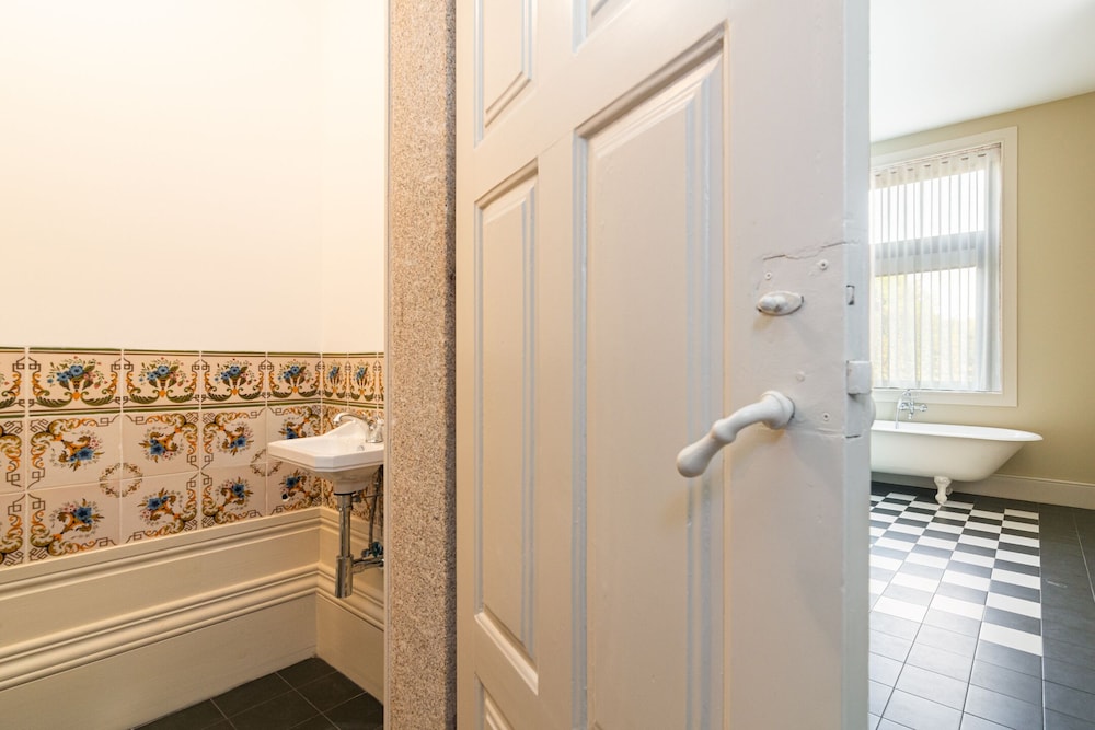 Master Suite with Garden View - Photo 6