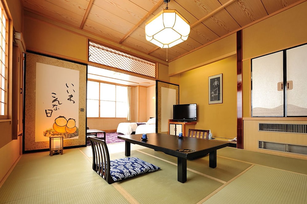 Superior Room with Tatami Area (Private Bathroom)