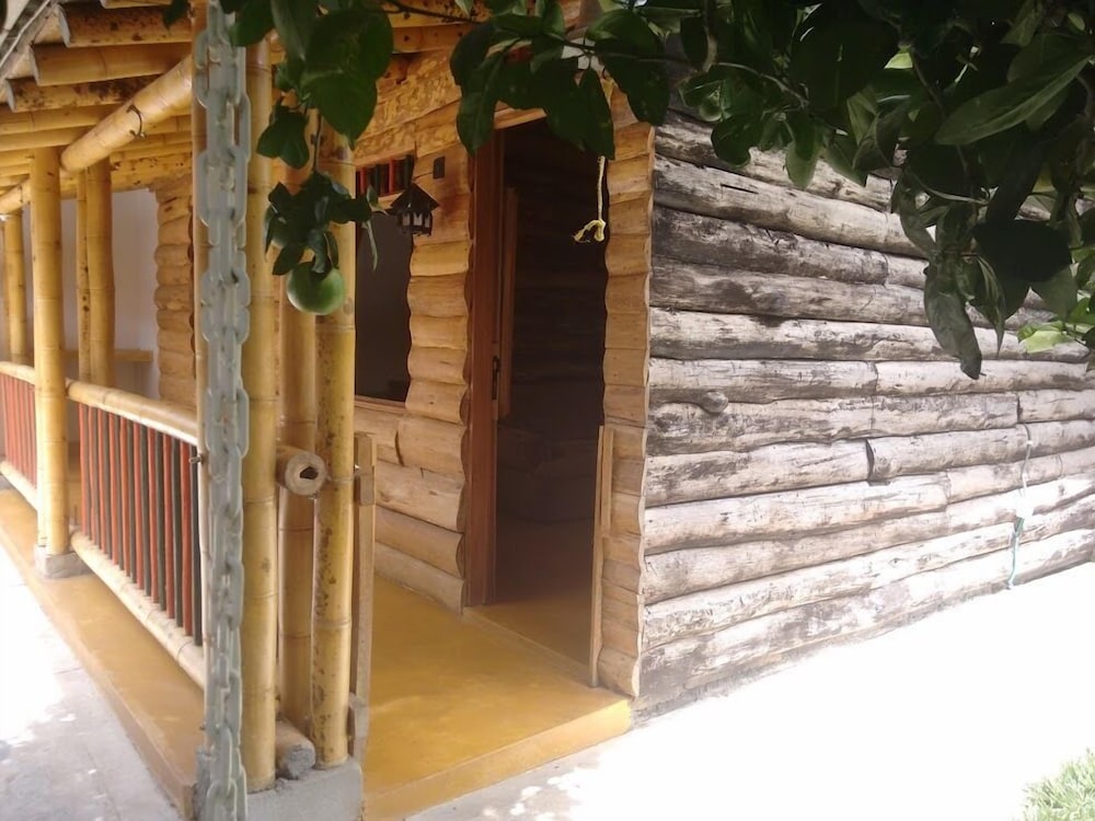 Cabin photo 2