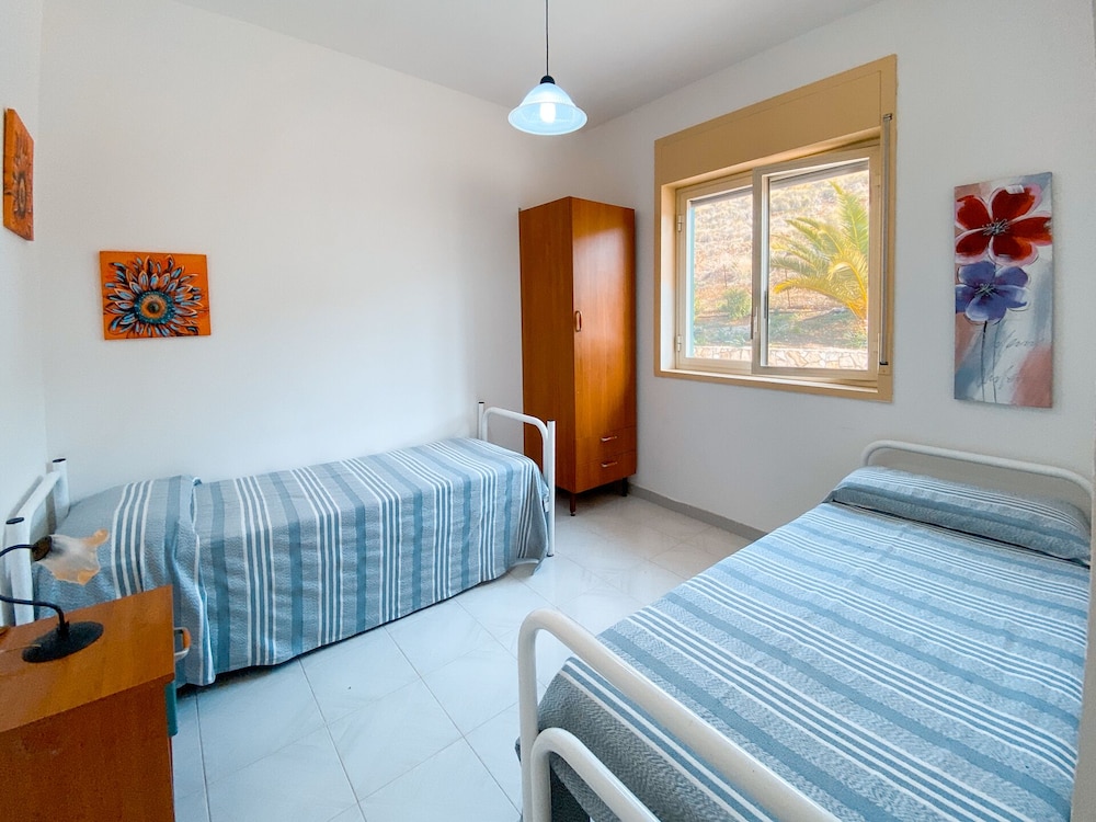Apartment, 2 Bedrooms, Garden View