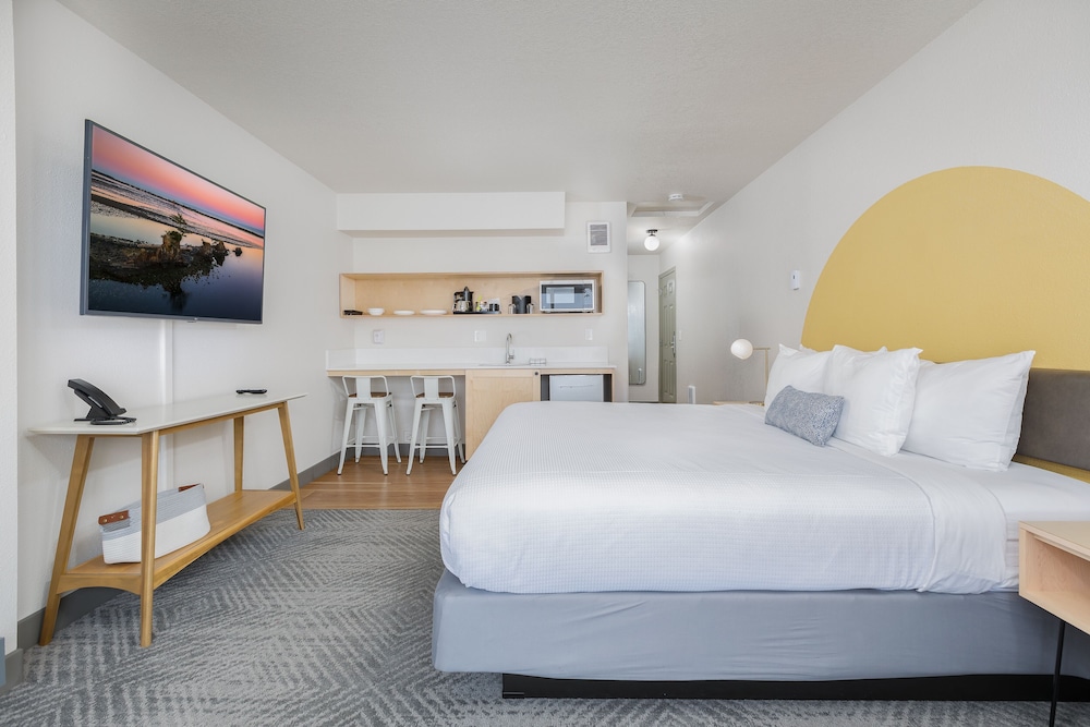 Deluxe Suite, Fireplace, Ocean View
