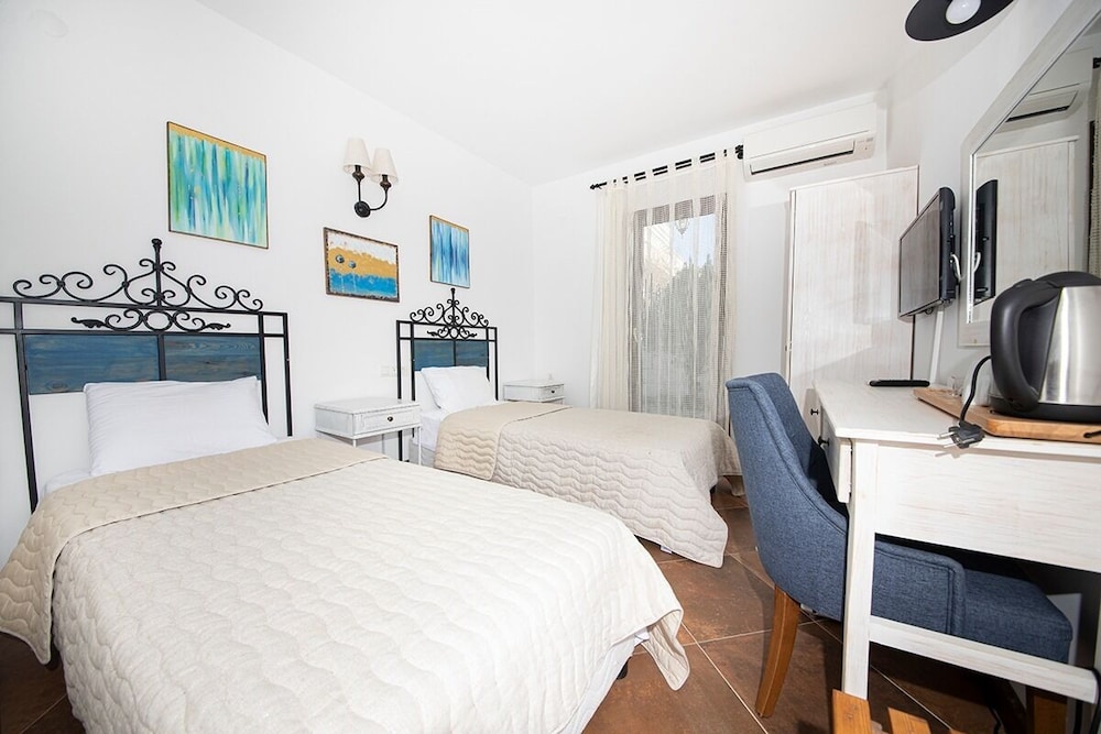 Standard Room photo 1