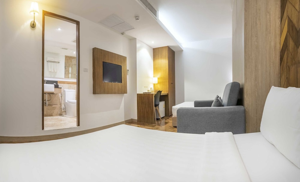 Family Room photo 2