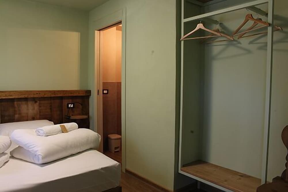Double or Twin Room photo 1