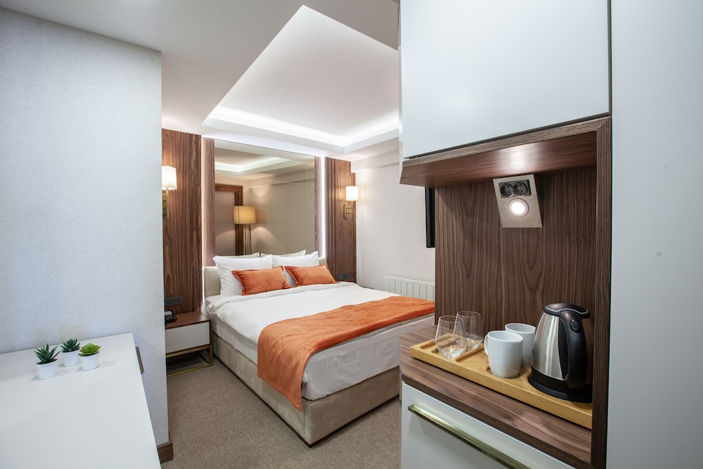 Economy Double Room photo 3