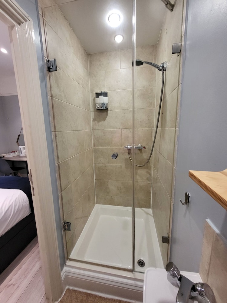 City Room photo 2