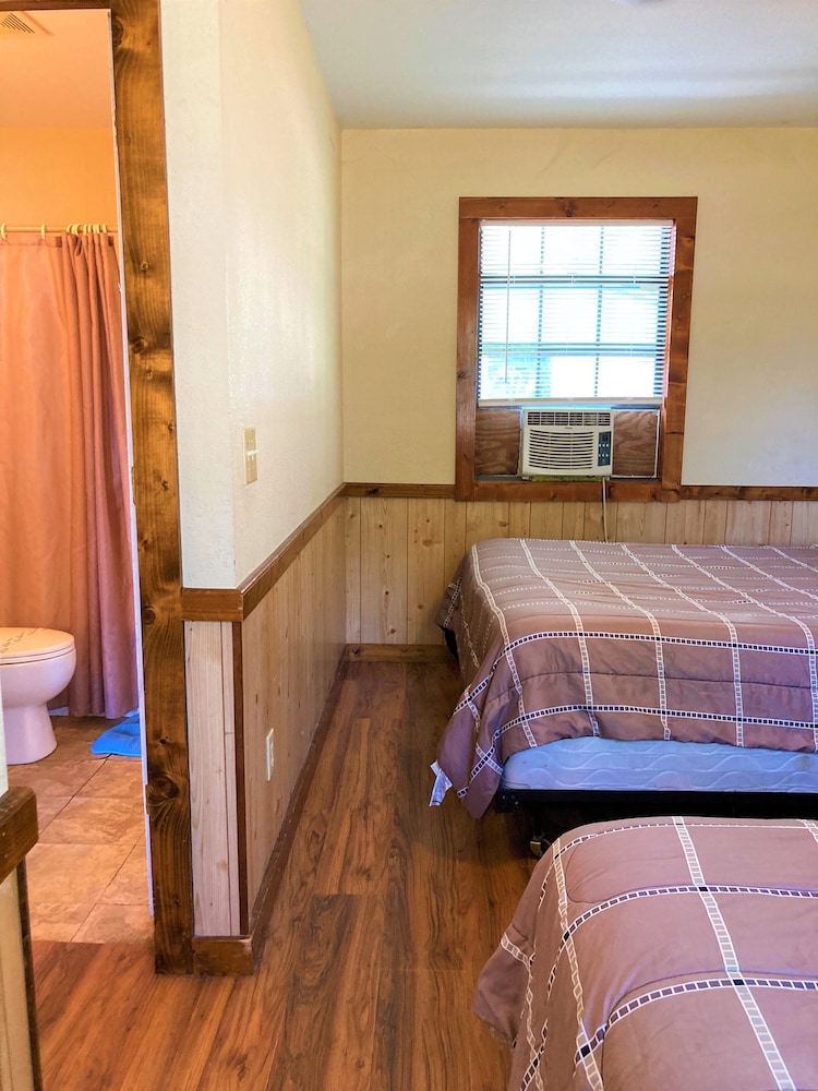 Cabin photo 1