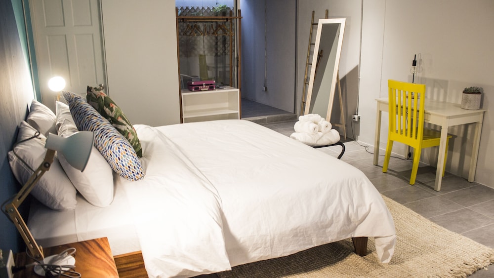 Double Room, 1 King Bed (Click on Special Deal for more details)