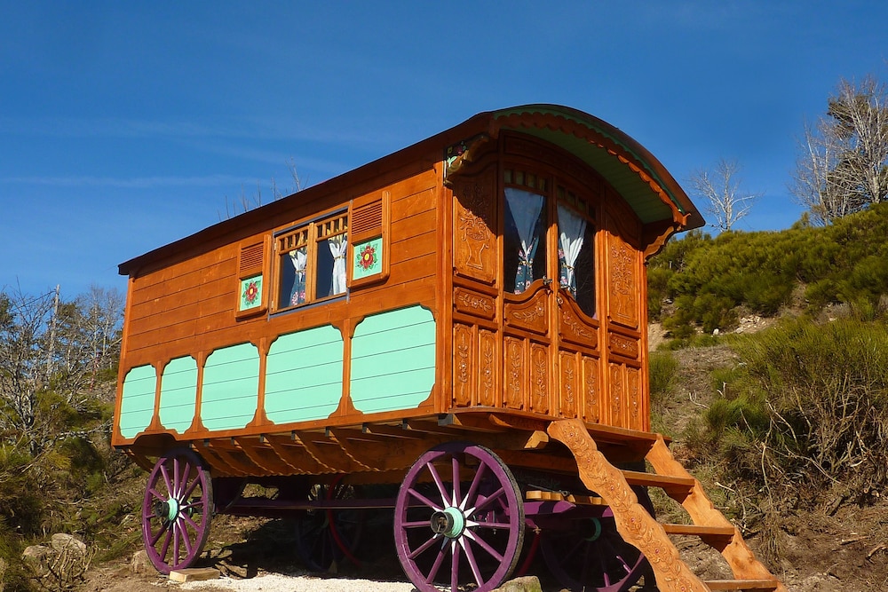 Trailer (Tzigane), bed linens not included photo 2