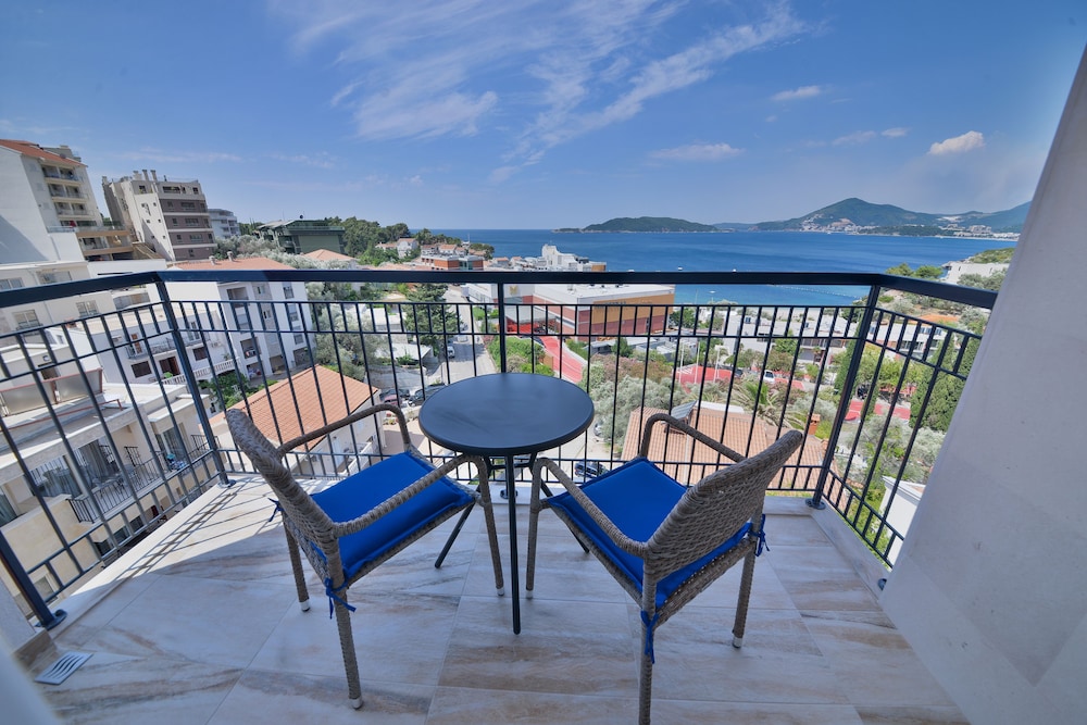 Standard Double Room, 1 Queen Bed, Terrace, Sea View photo 3