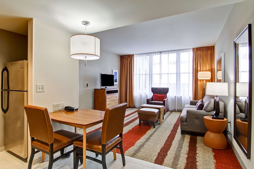 Suite, 2 Queen Beds, Accessible, Bathtub photo 1