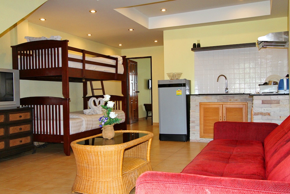 Family Quadruple Room photo 3