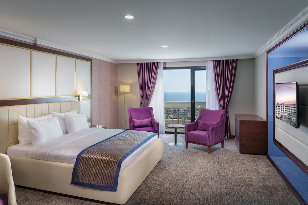 Premium Room, 1 Double Bed, Sea View - Photo 1