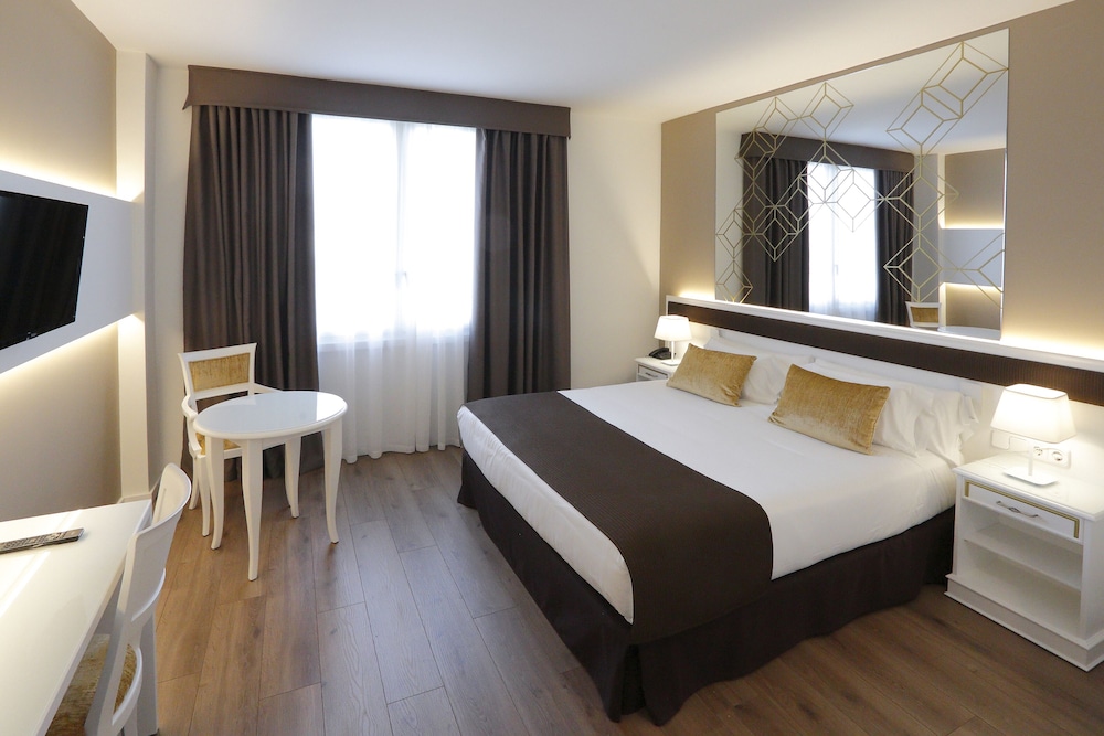 Double Room (King Size) - Photo 1