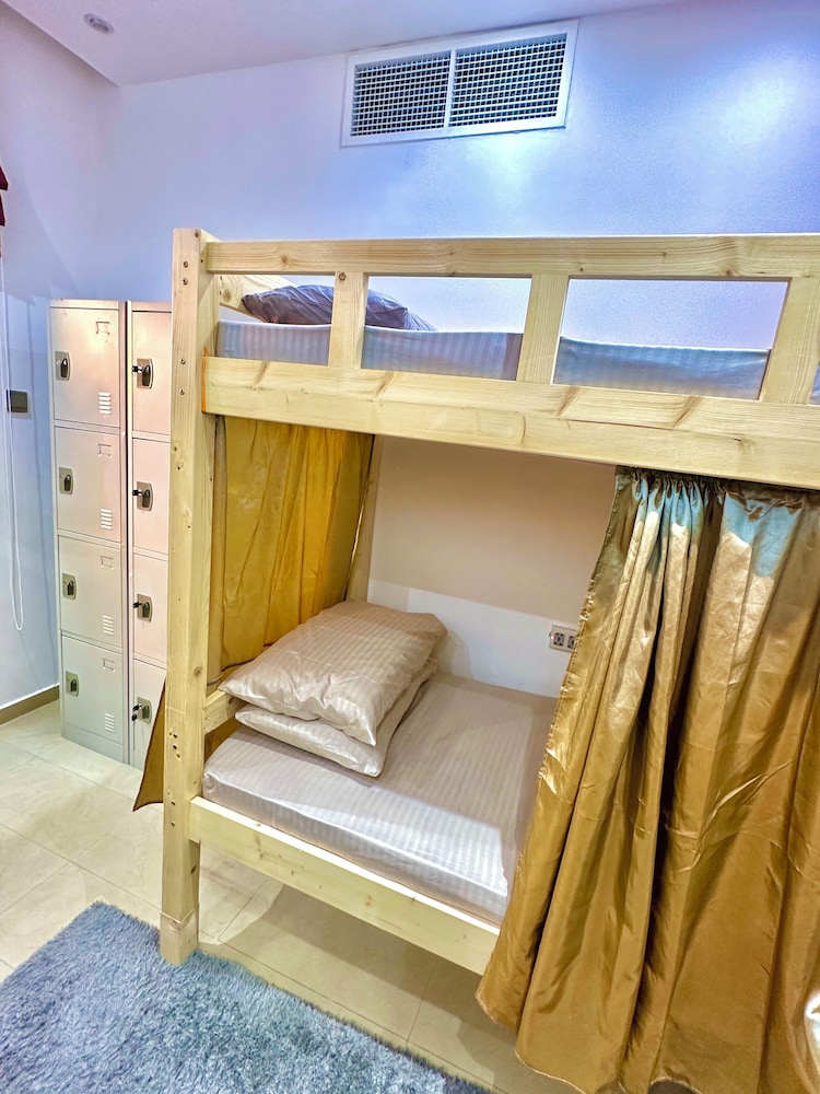 Executive Shared Dormitory, Women only, City View photo 2