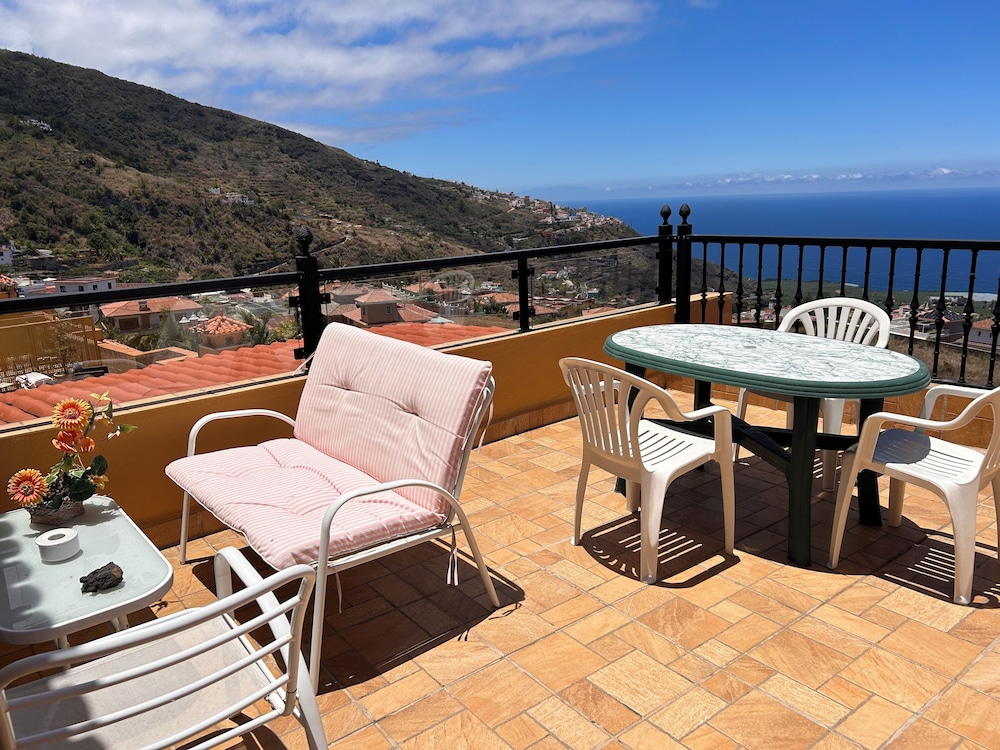Superior Apartment, 2 Bedrooms, Terrace, Sea View - Photo 1