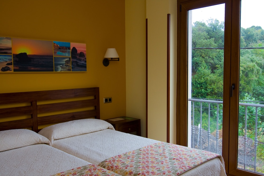 Standard Twin Room photo 2