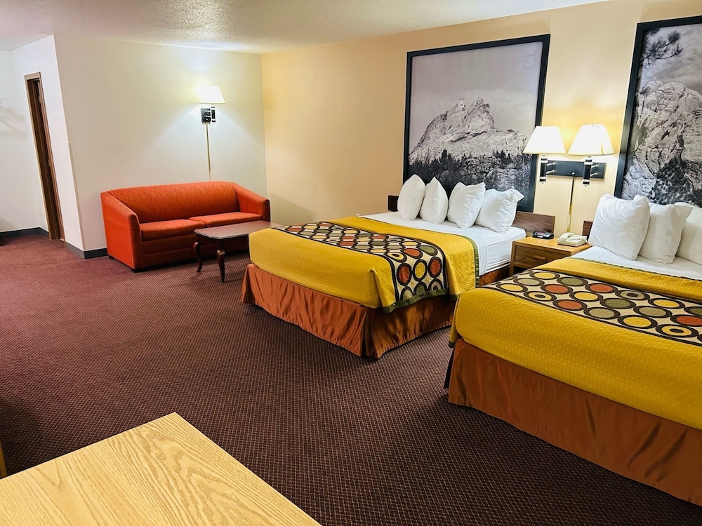 Family Suite, 2 Queen Beds, Non Smoking photo 1