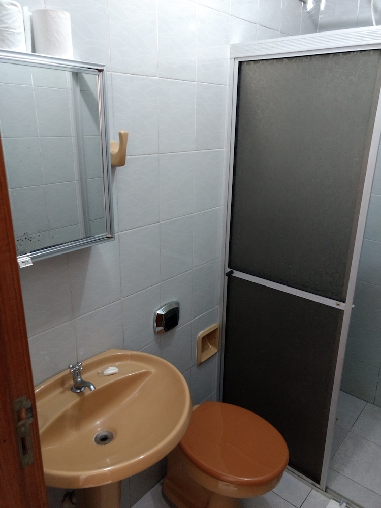 Basic Room photo 3