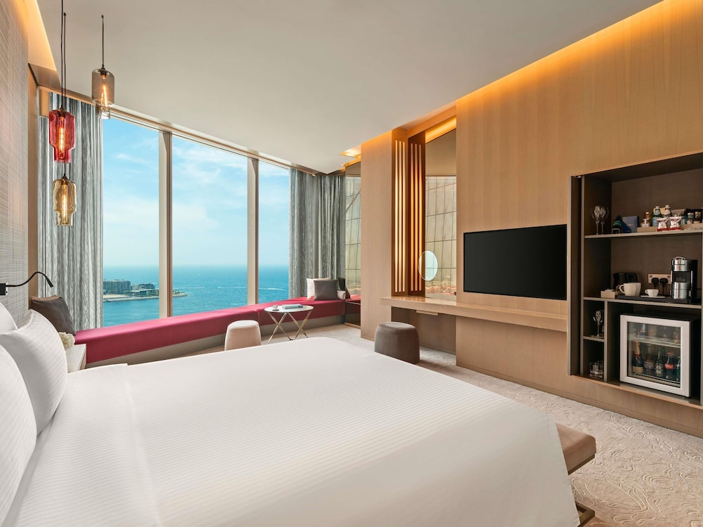 Room (Panorama)